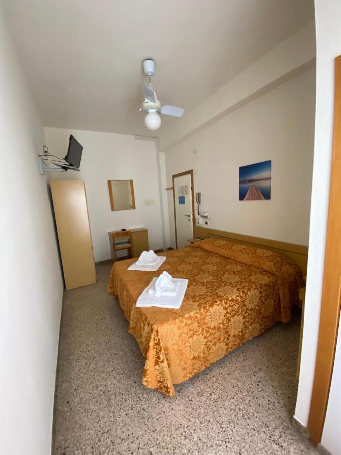Hotel Granada Cattolica Exterior photo
