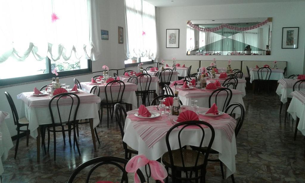 Hotel Granada Cattolica Exterior photo